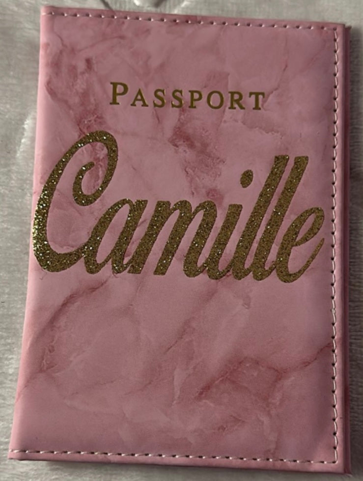 Étui Passeport Personnalisé – À Votre Prénom
