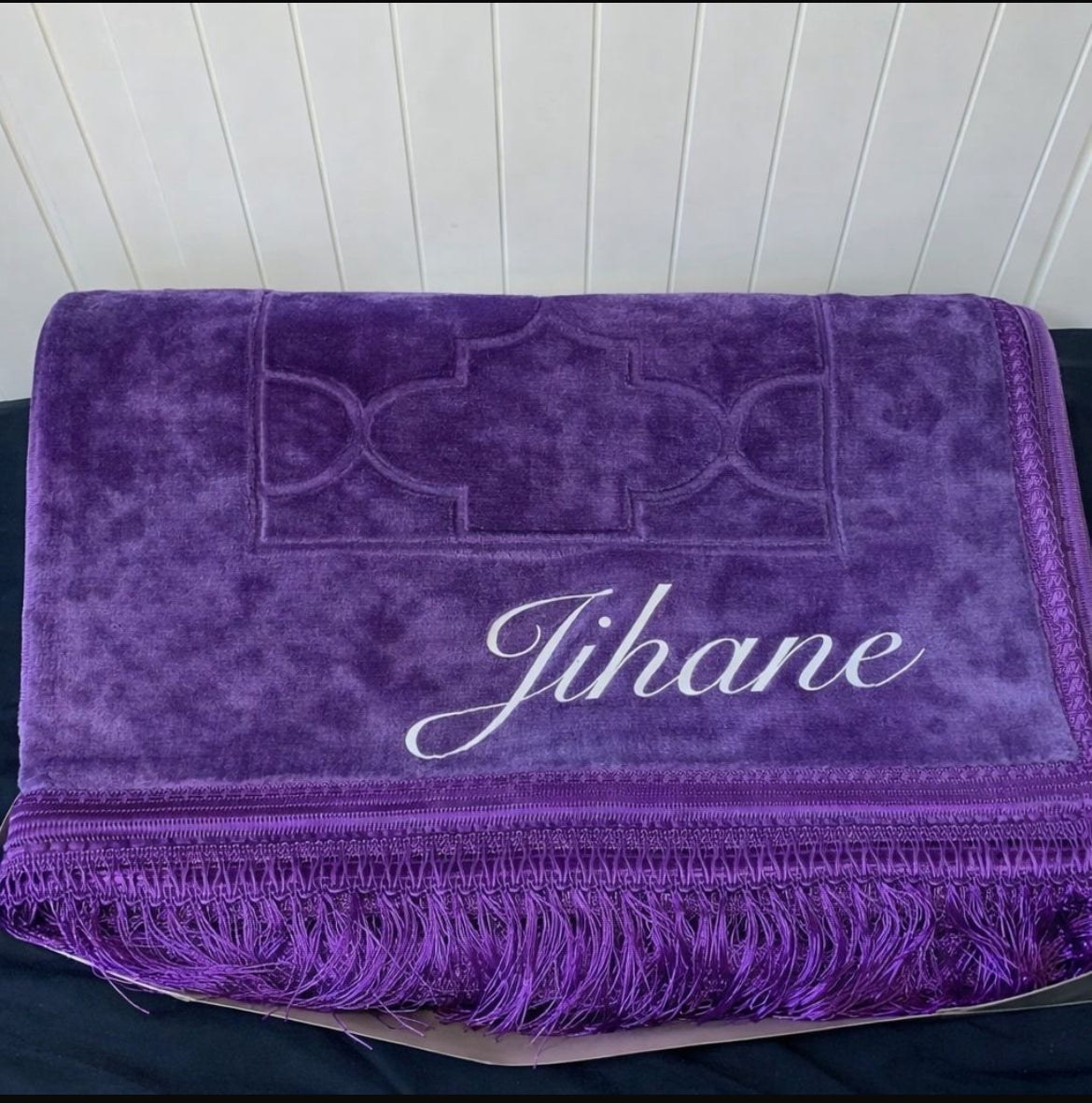 Tapis violet avec prénom personnalisé